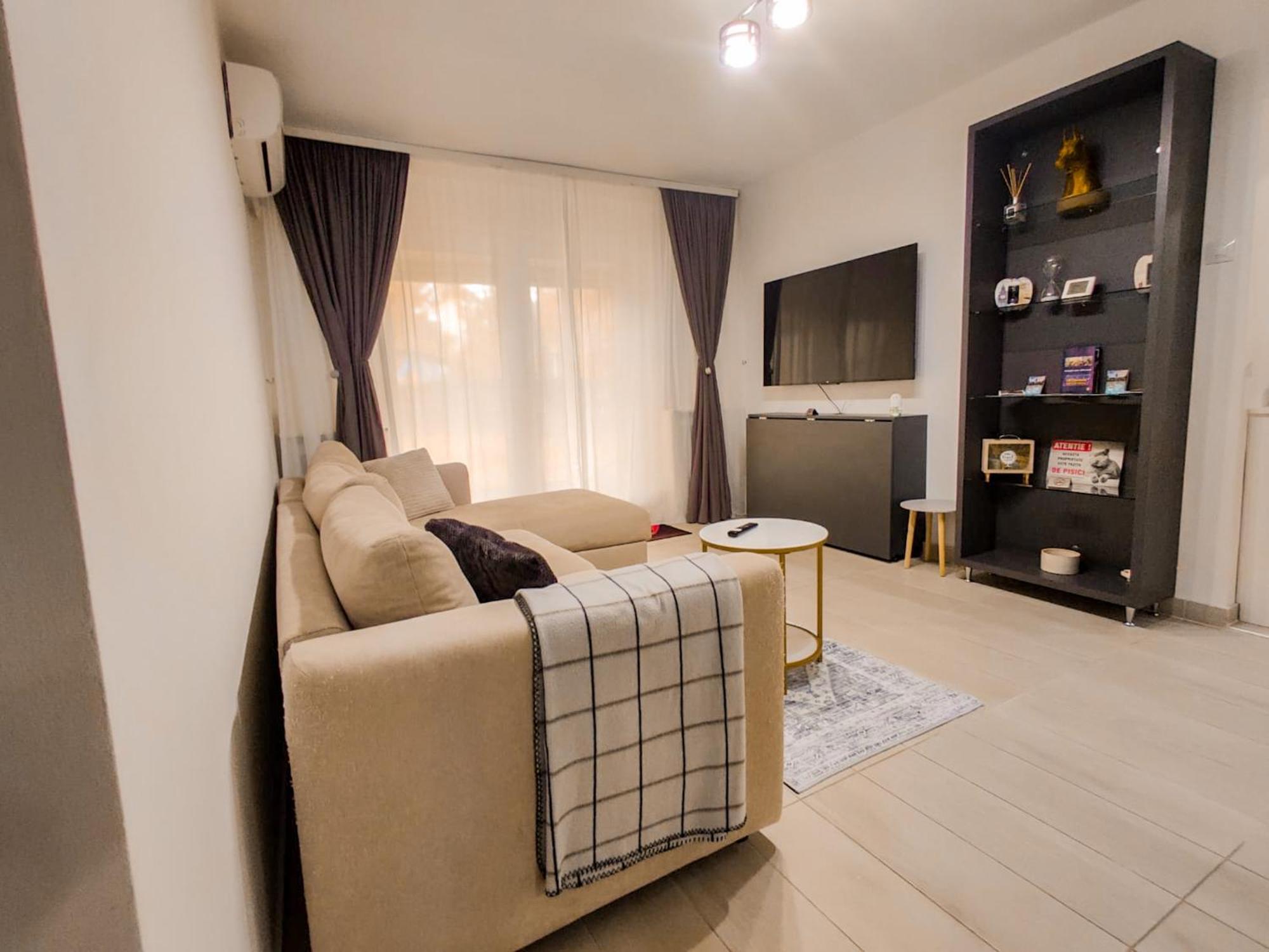 Hideout Cozy 2 Near Mall & Center, Warmy, Invoice Available, Parking Space, Ultracomfy 公寓